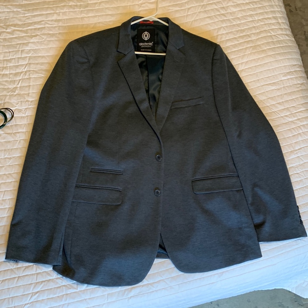 Men’s Akademiks Suit Jacket 48R